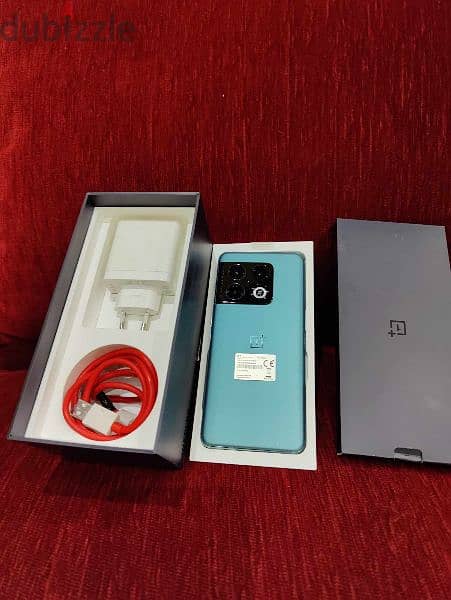 OnePlus 10 pro حاله جديده بالزقه استعمال خفيف 3