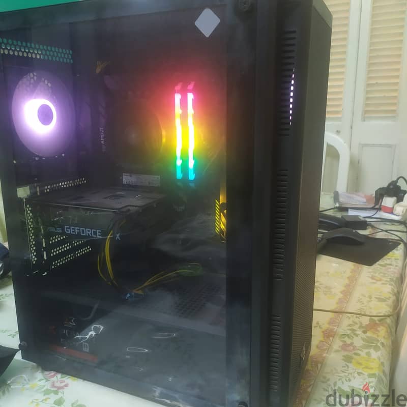 pc تجميع حاله نضيفه استعمال خفيف جدا rtx 12gb 7