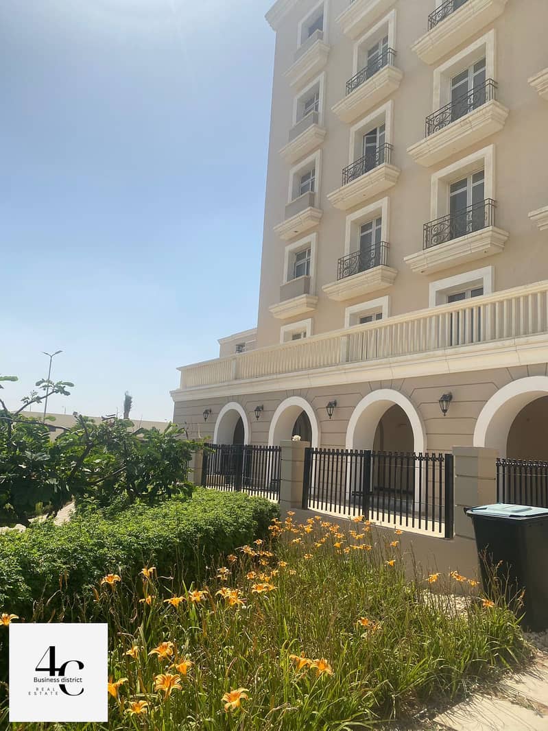 Apartment 183m for sale lowest price with prime location 3 bedrooms in the best phase ncv in Hyde Park new cairo 1