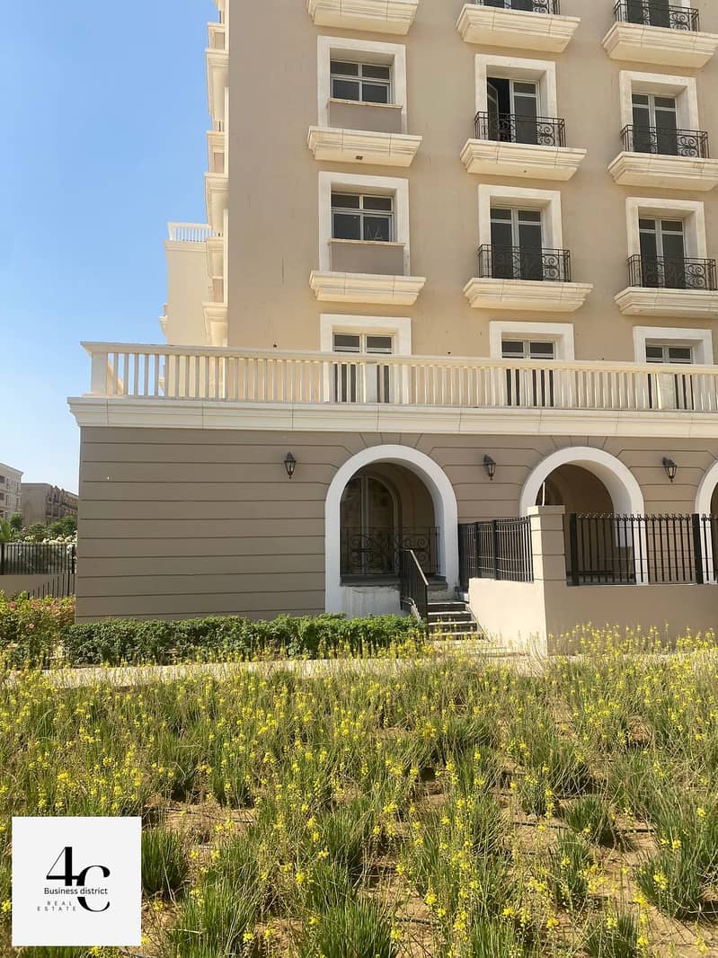 Apartment 183m for sale lowest price with prime location 3 bedrooms in the best phase ncv in Hyde Park new cairo 2