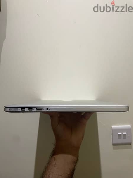 MacBook Pro 15 inch 2015 core i7 RAM 16 GB 512 SSD 7