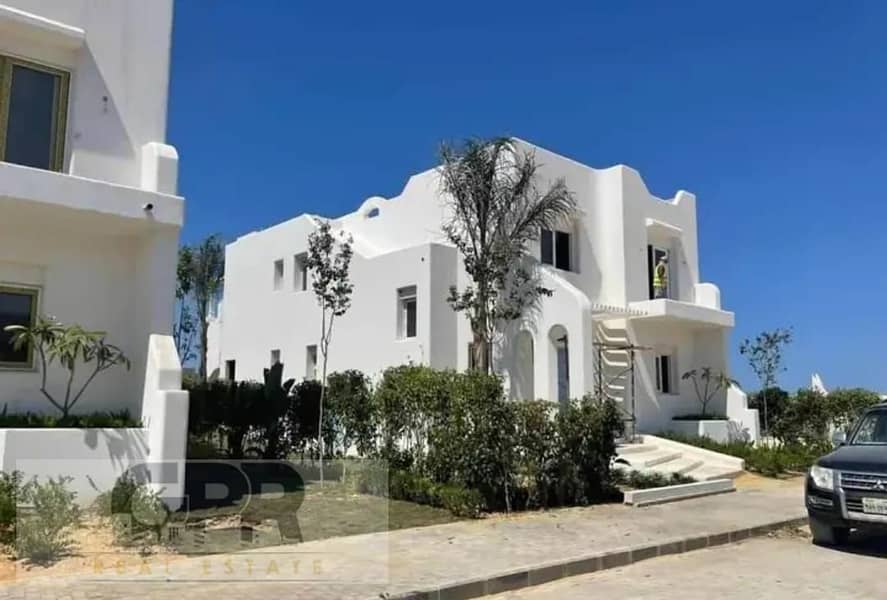 باحلى لوكيشن شالية عالبحر للبيع بالتقسيط في جيفيرا الساحل الشمالي Chalet on sea for sale in Jefaira North Coast قلب راس الحكمة 4