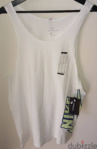 NIKE Cut Tshirt Size S NEW تيشيرت Nike 1