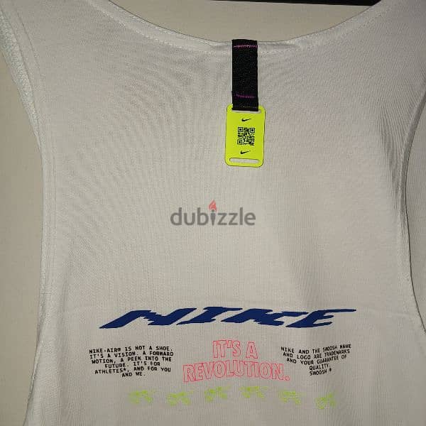 NIKE Cut Tshirt with logo Size S NEW تيشيرت Nike 1