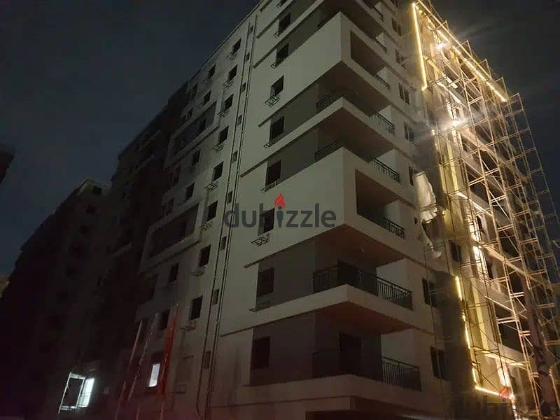 Apartment for sale, 125 + 40 meters, garden, immediate receipt from the owner directly inside a full-service compound, installments over two years 15