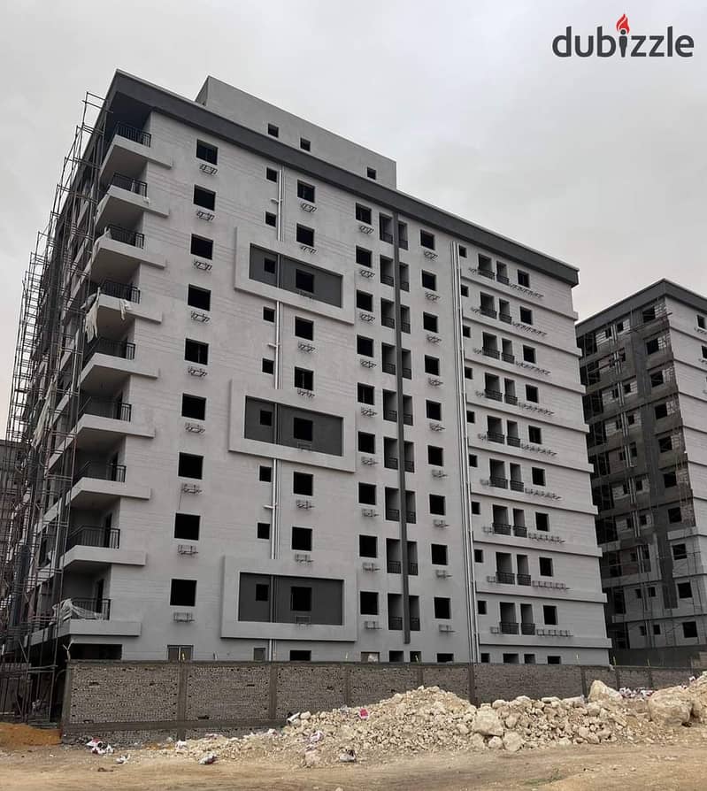 Apartment for sale, 125 + 40 meters, garden, immediate receipt from the owner directly inside a full-service compound, installments over two years 26