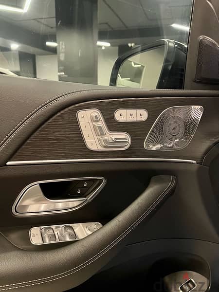 Mercedes-Benz GLS580 facelift 2024 5