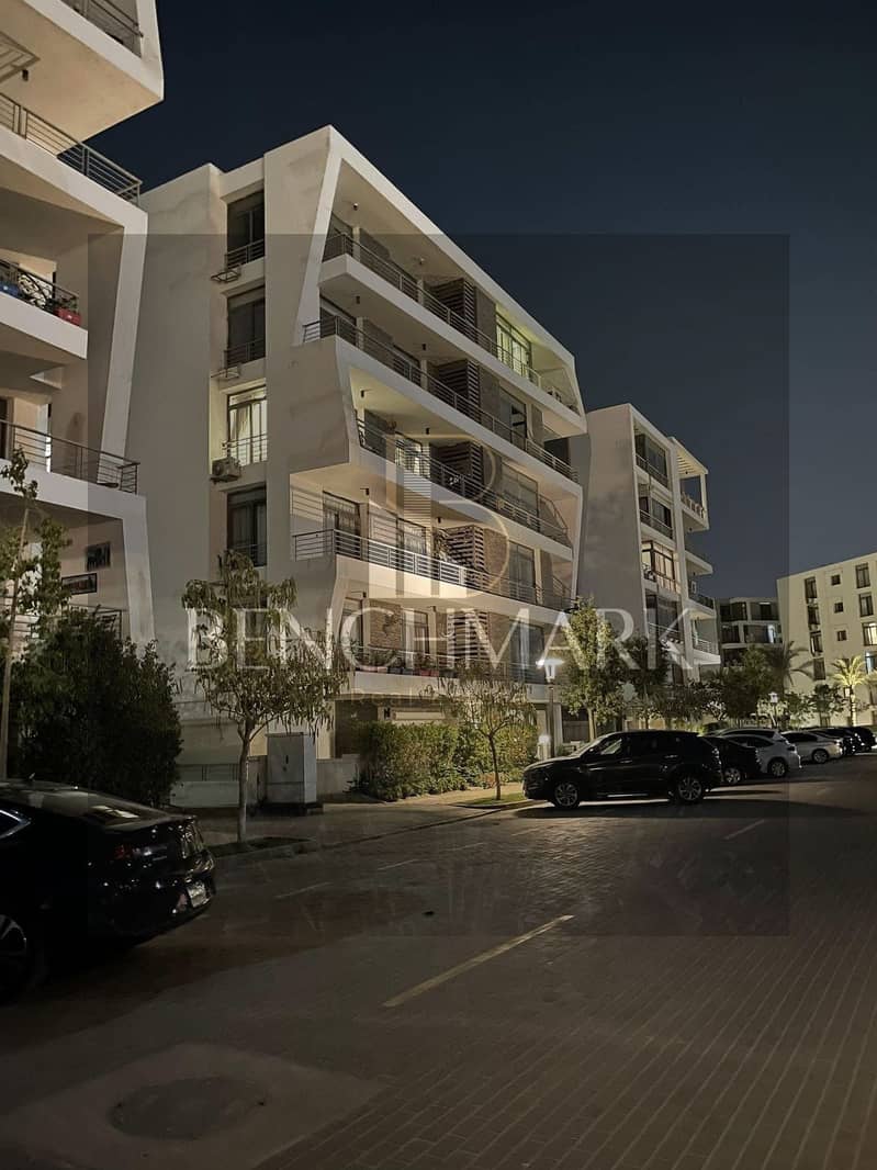 Apartment 136m with Garden 130m for sale in front of Cairo Airport in Taj City compound Origami Golf phase, First Settlement, New Cairo, 42% discount. 6