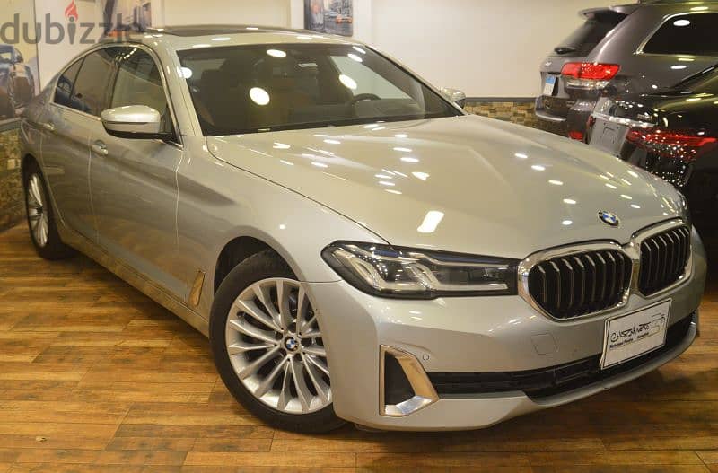 BMW 520i Luxury line Model 2021 1