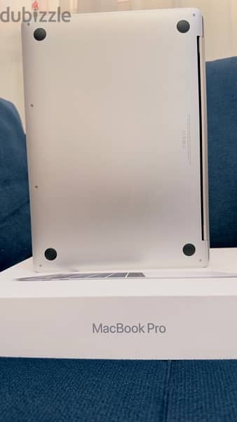 Apple Mac book pro 13.3 (like new) Cycle Count: 30 only !!! 3