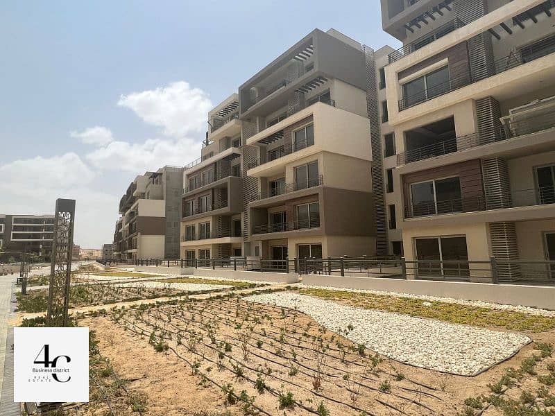 Under the company's price and only 3 million down payment Apartment 172m for sale with installments with a prime view in Palm Hills New Cairo 1