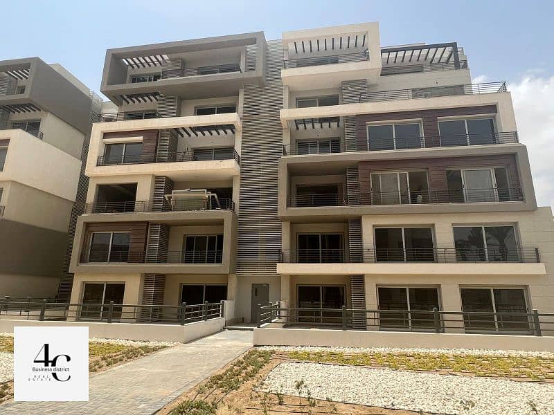 Under the company's price and only 3 million down payment Apartment 172m for sale with installments with a prime view in Palm Hills New Cairo 2