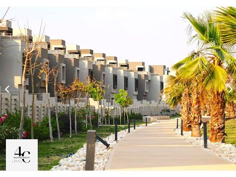 Townhouse Corner 225m With Roof 56m For Sale With Installment And The Lowest Down Payment In Palm Hills New Cairo 4