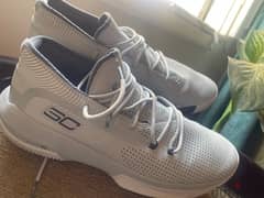 Mens under armour new shoes