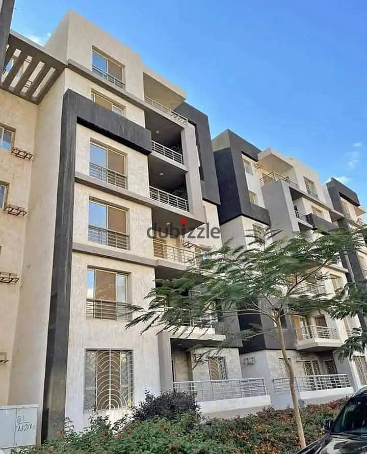 Apartment for sale in the Fifth Settlement in front of Hyde Park 8