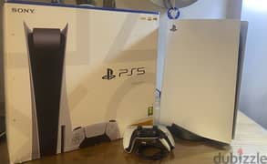 Playstation 5 (PS5) with box