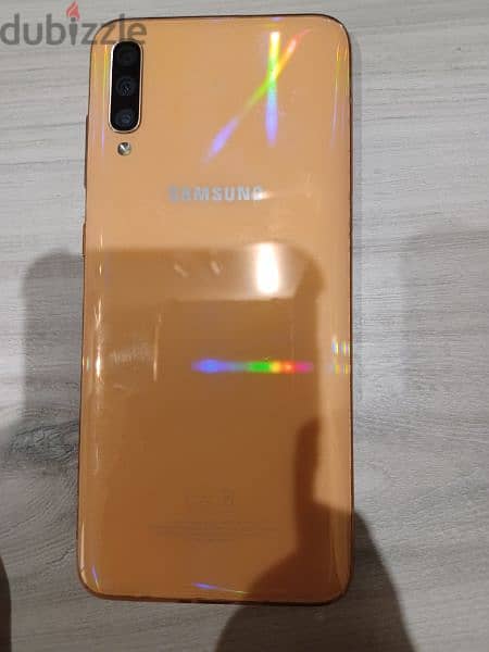 للبيع تليفون Samsung Galaxy A70 1