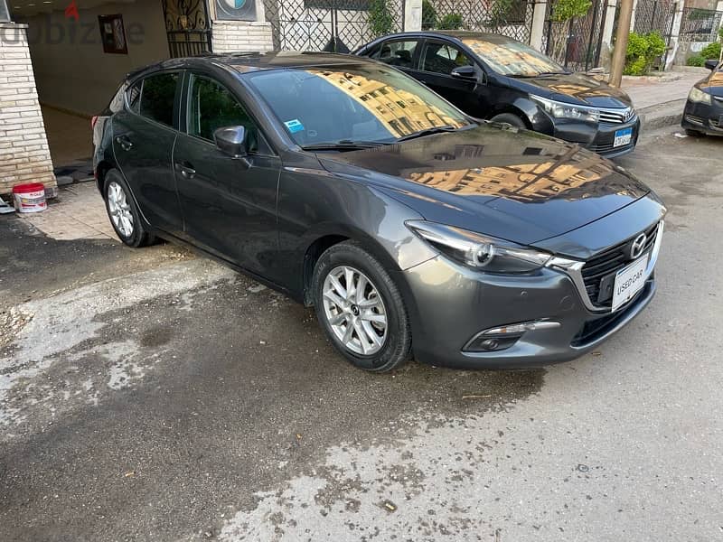 Mazda 3  face left 2017 new profile of 2018 only 32000km zero 4