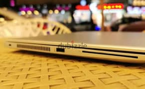 hp elitebook 840 g5 تاتش