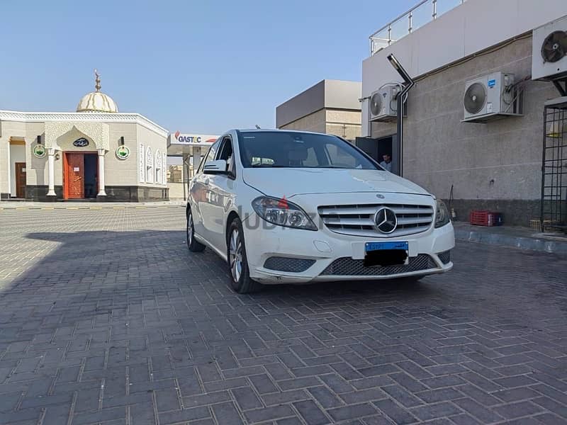 Mercedes-Benz B180 2014 2