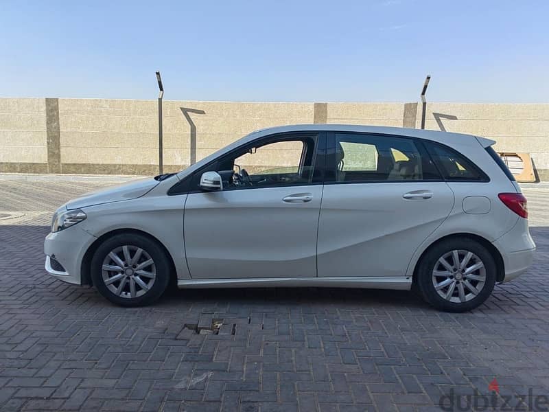 Mercedes-Benz B180 2014 4