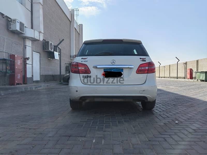 Mercedes-Benz B180 2014 6