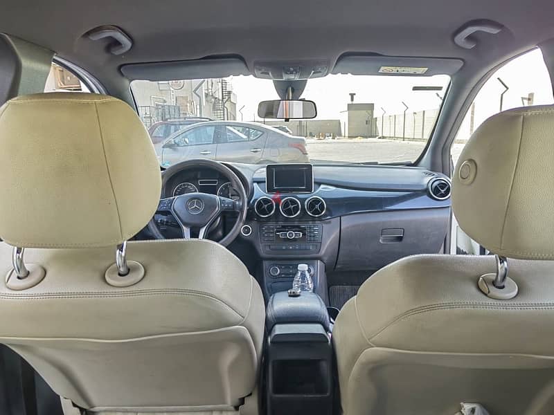 Mercedes-Benz B180 2014 10