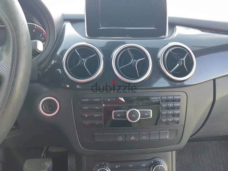 Mercedes-Benz B180 2014 11