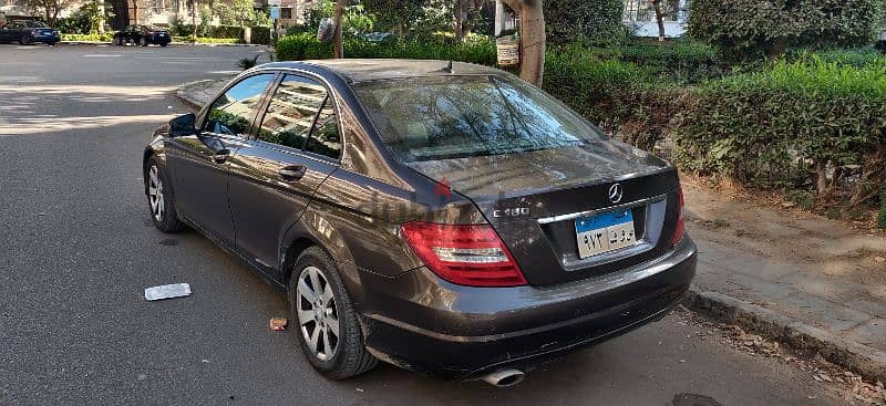 Mercedes-Benz C180 2014 1