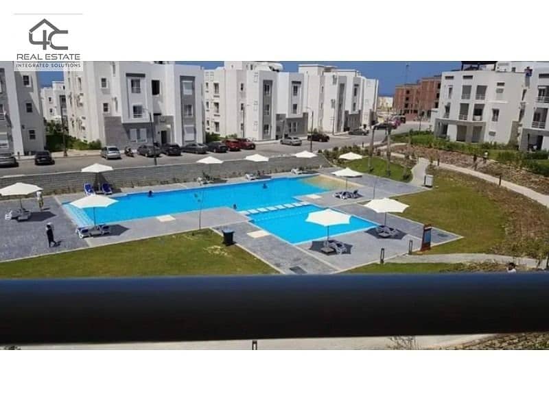 For sale in Amwaj Al Ahly Sabbour, North Coast, a penthouse overlooking the sea at the lowest cash price, ready with air conditioners and kitchen. 8