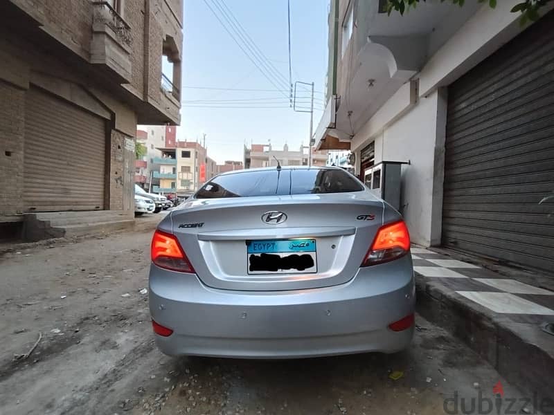 Hyundai Accent 2015 1