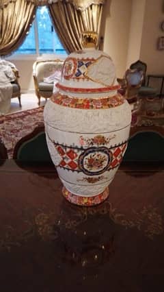 antique chinese vase 0