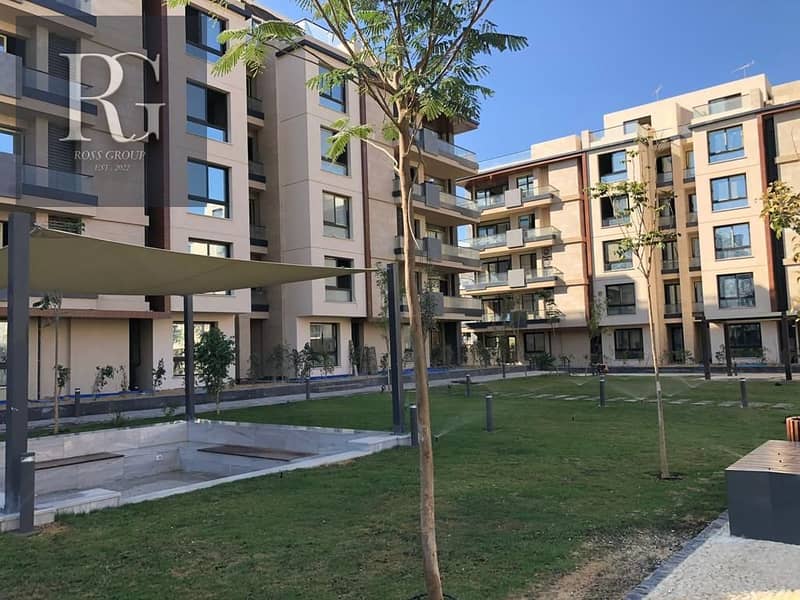 Your apartment is directly in front of the American University, next to all services, 3 rooms, 3 bathrooms, location and excellent view. Catch up. Tak 6