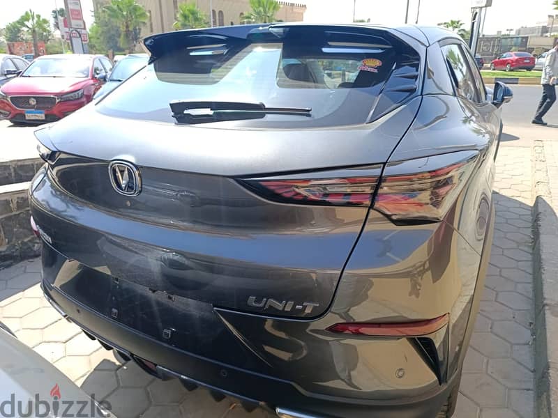 Changan CS55 UNI - T  2024 6