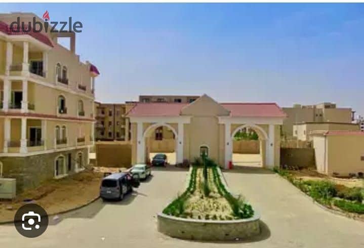 Duplex for sale 272 m with garden, immediate delivery in Sheikh Zayed, in installments 4