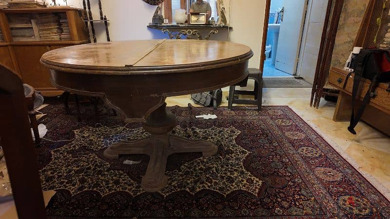 ترابيزة سفرة إنجليزي أنتيك بميكانيزم للتكبير  Vintage Dining Table 2