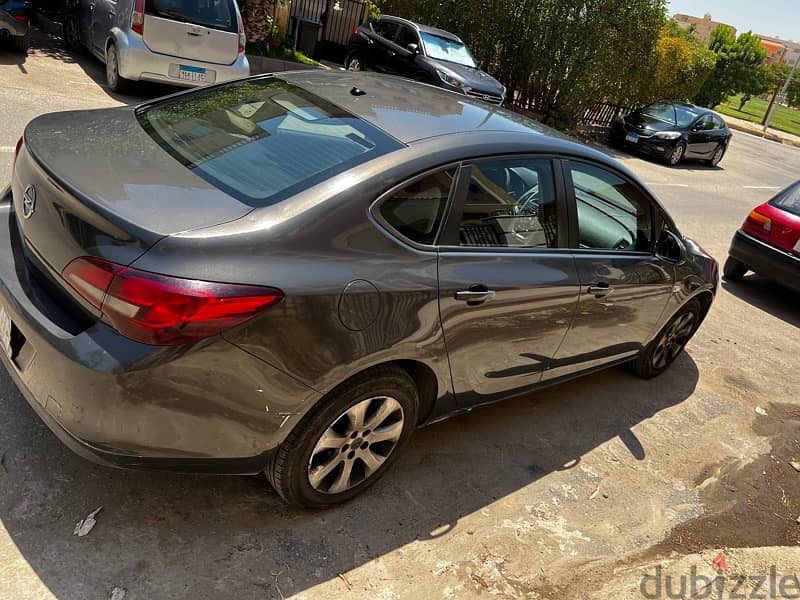 Opel Astra 2016 1