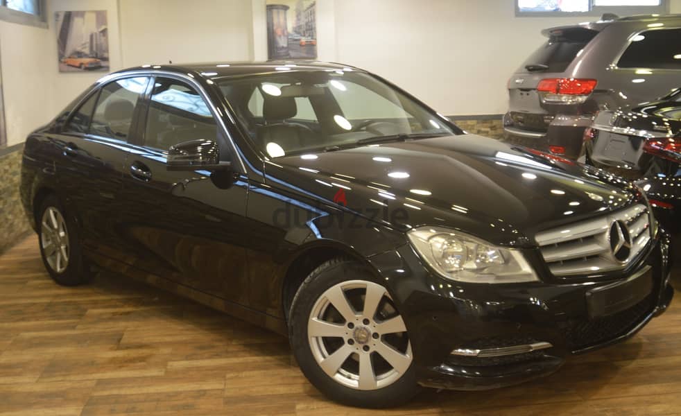 Mercedes-Benz C180 Model 2014 1