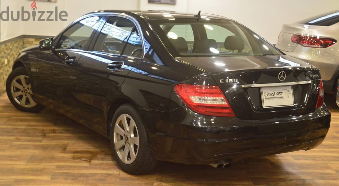 Mercedes-Benz C180 Model 2014 4