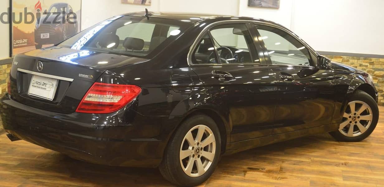 Mercedes-Benz C180 Model 2014 5