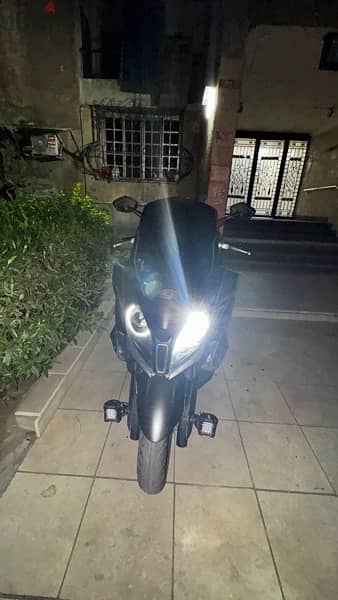 Scooter Kymco 350 Downtown - سكوتر كيمكو ٣٥٠ داون تاون 1