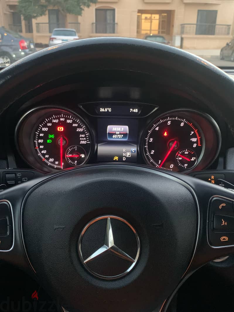 سيارة مرسيدس Mercedes GLA200 6