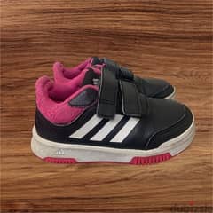 Black adidas original shoes size 28 / 29 أديداس أسود مقاس ٢٨ /٢٩