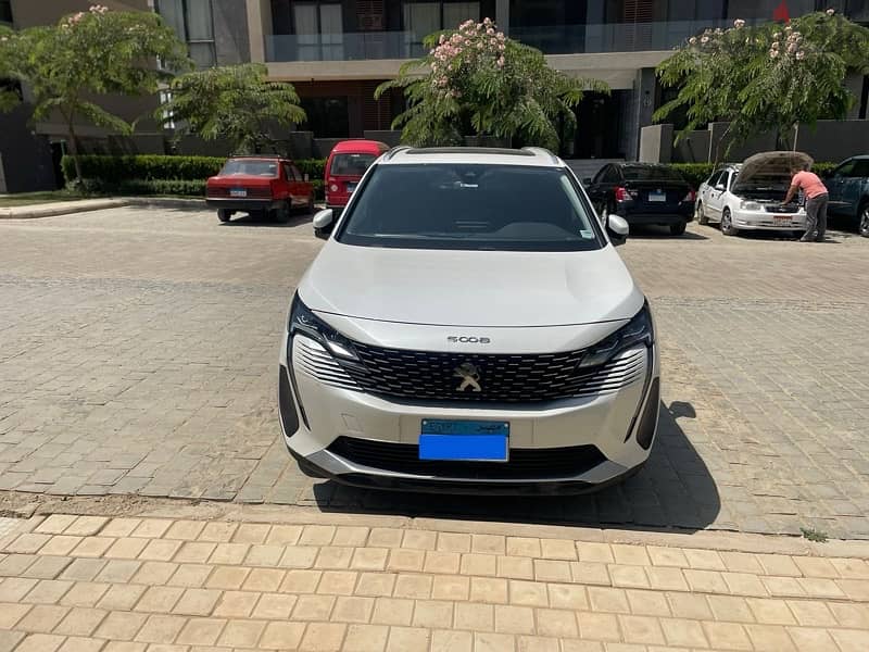 Peugeot 5008 2021 فبريكه بالكامل 0