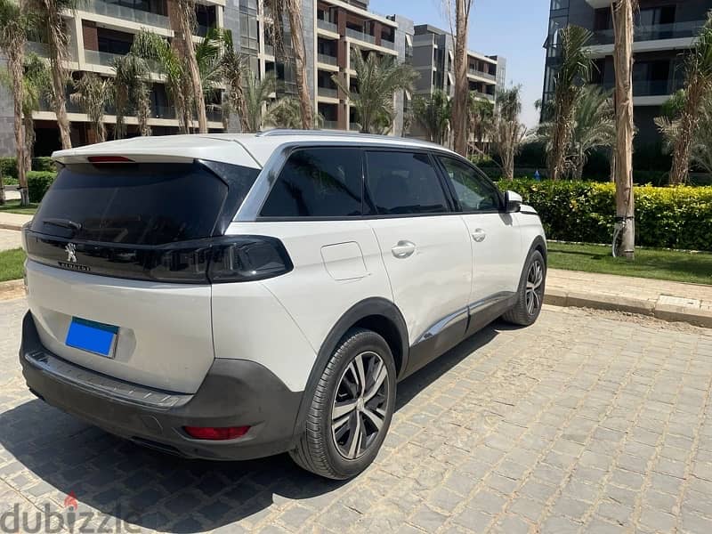 Peugeot 5008 2021 فبريكه بالكامل 2