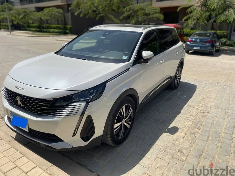 Peugeot 5008 2021 فبريكه بالكامل 3