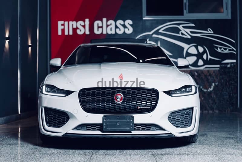 Jaguar XE 2020 5