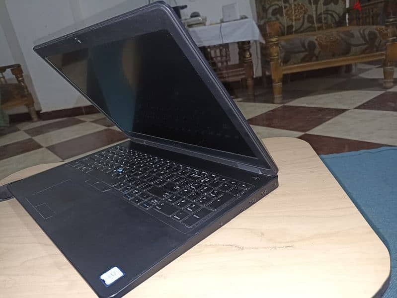 dell latitude 5570 core i7 g6U 1