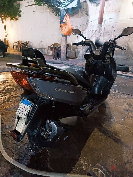 kymco G- dink 250cc in 3