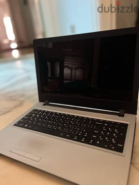 Silver Lenovo Laptop 22H2 version 2